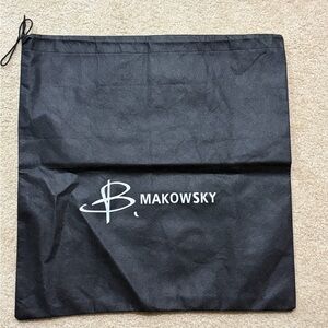 17โ x 17โ B Makowsky Dust Bag